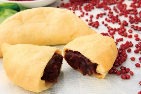 ポケットピザ函館本店 ポケットピザ全４種計１９個（海老チリ４個ほか各５個） モッツァレラチーズ 包み揚げピザ ピザ イタリアン おやつ 北海道 函館市 ふるさと納税 お取り寄せ 送料無料_HD092-010