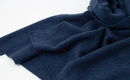【UTOカシミヤ】天使のストール レギュラーサイズ（インディゴ） 岩手県 北上市 L0102 （UTO）