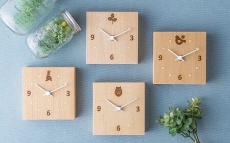 木象嵌 置時計 Forest 岩手県 北上市 夢工房 E0308 ナチュラル 北欧風 木製 木工品 うさぎ ことり ふくろう 木の葉 インテリア 贈り物 記念品 お祝い プレゼント ギフト 小物 置物 時計 工芸品 夢工房 10,500円