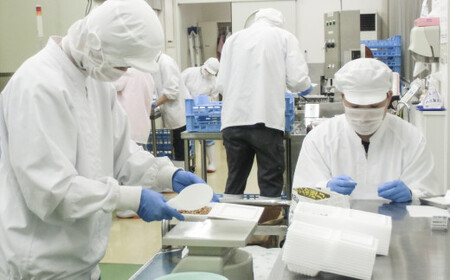 【思いやり型返礼品】北萩寮きたかみ納豆セット 国内産 大豆 小粒 大粒 醤油タレ 味噌タレ 納豆 なっとう ご飯のお供 お米 ごはん 12個セット 福祉 福祉支援 応援 障がい者福祉 岩手県北上市 ハートフルショップまごころ A0213