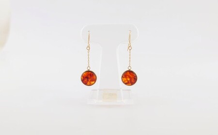 Amberlogue ピアス 丸（金属素材：K10　琥珀：直径9mm　サイズ：全長28mm）