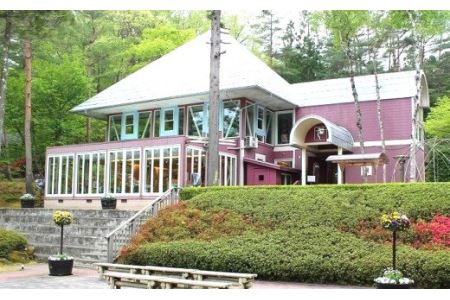 ジューシーな旨味が人気の「菜彩鶏」使用！ローストチキンレッグ３本セット