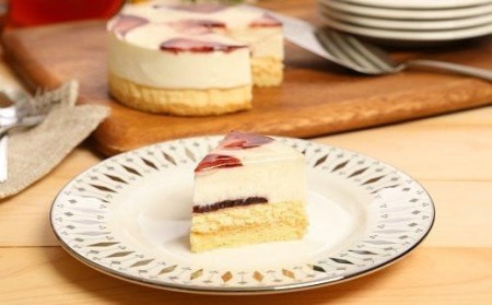 【お母さんいつもありがとう。】山ぶどうWチーズケーキ母の日ギフト(4号:直径12㎝)