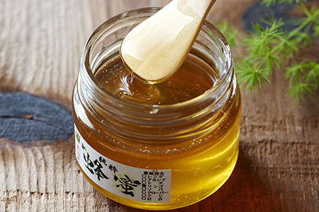 気仙養蜂の国産純粋蜂蜜1kg×2個セット【アカシア・トチ】