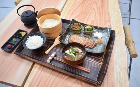 【発酵食堂やぎさわ・やぎさわカフェ】共通お食事券 〈5,000円分〉500円×10枚 【 八木澤商店 食事 ランチ ディナー 観光 岩手県 陸前高田市 】 RT2412