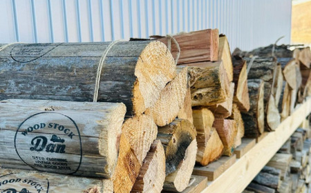 10回定期便【牡蠣の養殖棚を使用】 気仙杉の乾燥薪 3kg 〈 目安 : 10～15本 〉【 薪 養殖 いかだ キャンプ SDGs 岩手 陸前高田 】WOOD STOCK Dan RT2488