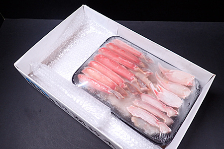 根室海鮮市場＜直送＞生食可！カット済み生ずわいがに約1.2kg(お刺身・焼きガニ・カニ鍋等) B-28100
