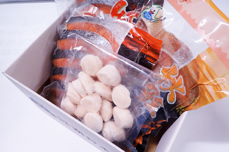 紅鮭10切・秋鮭5切、天然ほたて貝柱200g A-11084