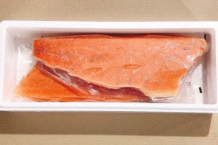 【12/31決済分まで1月中配送】 お刺身トラウトサーモン1.2kg A-09139