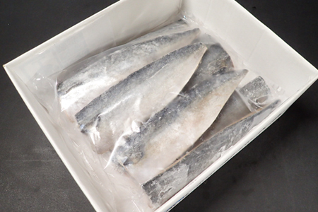 根室海鮮市場＜直送＞塩さばフィーレ11枚入×1P(計約1.5kg) G-28021