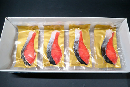 [12月10日決済分まで年内配送]無添加天然熟成紅鮭1切(約80g)真空×8P G-14054