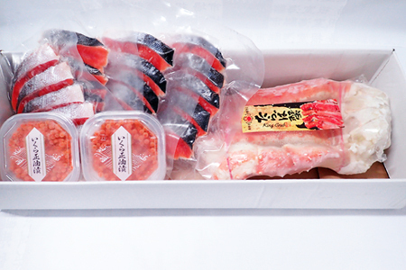 ボイルたらばがに脚約1.8～2kg×1肩、無添加甘塩天然紅鮭5切×4P、いくら醤油漬け(鮭卵)70g×2P D-14062