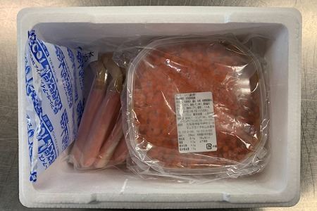 生冷本ずわいがに棒肉500g、いくら醤油漬け200g ＜12月22日決済分まで年内配送＞ F-05003