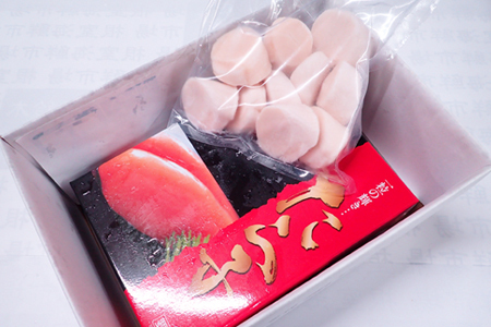 根室海鮮市場＜直送＞刺身用ほたて貝柱200g・甘口たら子500g(化粧箱入り) A-28206