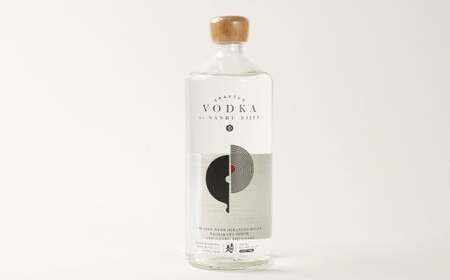 【南部美人】 クラフト ウォッカ 700ml／お酒 酒 アルコール ウォッカ 白樺活性炭 柑橘 香り 国産 ライススピリッツ 白樺