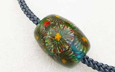 【 南部花とんぼ玉 】 ひも付き （ 鶯花 ） ／ とんぼ玉 アクセサリー ネックレス 一つだけ オンリーワン 蜻蛉玉 ガラス細工 工芸品 和装 プレゼント ギフト 贈り物 誕生日 和服 かわいい 可愛い おしゃれ ファッション雑貨 キレイ きれい 綺麗 女性 彼女