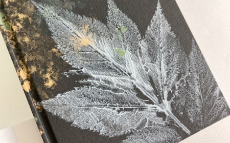 【八幡平市×雫石町 共通返礼品】 世界に一つだけ手作りノート＆漆ボールペンセット ／ 筆記用具 セット 文具 文房具 筆記具 キノシル 漆塗り ボールペン ペン すずめや 手作り ノート 文庫本サイズ ハードカバー 雑貨 日用品 仕事 おしゃれ 大人