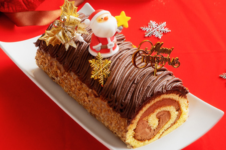クリスマスケーキ【配送日指定可】「ノエル生ショコラモンブランロール」 (AQ065-1)