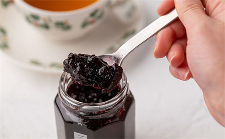 やまに農産 山里の恵みジャム3本(カシス・ブルーベリー・ハックルベリー)