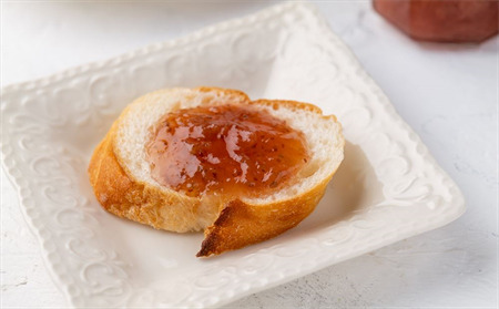 やまに農産　山里の恵みジャム３本（イチゴ・ブルーベリー・ハックルベリー）