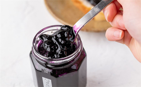 やまに農産　山里の恵みジャム３本（イチゴ・ブルーベリー・ハックルベリー）