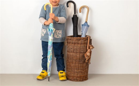 若畑創作館「あけび蔓 傘立て」