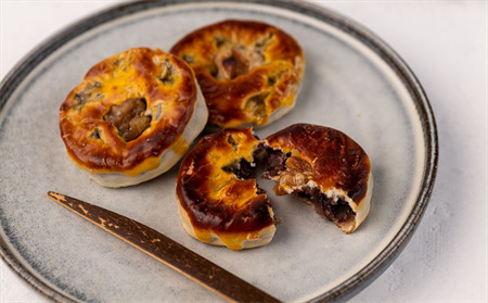 工藤菓子店「およねまんじゅう」（12個×２箱）