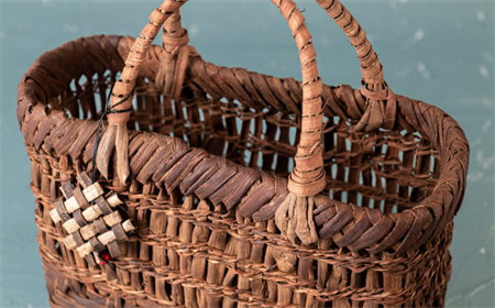 若畑創作館「山ぶどうの籠」