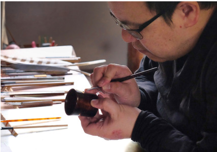 栃ぐいのみ3個　(朱・黒・木目) / 漆器 お酒 おちょこ ぐいのみ グラス 食器 漆塗 うるしぬり 手塗り 木製 伝統工芸品 和 お正月 高級 結婚 新築祝い お祝い 贈答 贈り物 プレゼント ギフト 香典返し お返し おもてなし【ocy924-gui-3-r-k-wA】