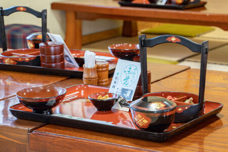 特わんこそば　天ぷら盛り合わせ・フルーツ付 ２名様 岩手県 平泉町 金色堂 世界遺産 中尊寺 毛越寺 東北 駅前芭蕉館 蕎麦 ソバ そば わんこそば【eki911-tsb-2】