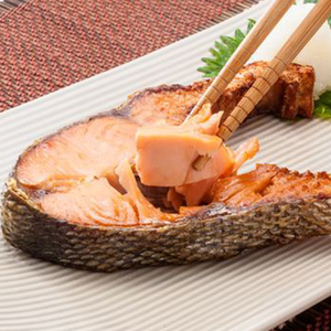 【2025年12月中旬より発送】『新巻鮭』半身 切身 