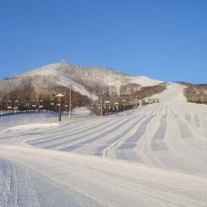 ホテル奥中山高原 特別優待券《リフト1日券ペア2枚引換》【1645447】