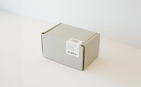 センダイフォルム ブックエンド03 ブラック【雑貨 日用品 文房具 ブックエンド インテリア デザイン 収納 オフィス 家庭 書斎 整理 整頓 モダン シンプル コンパクト 人気 便利 プレゼント ギフト 机上 知的 文房具 用品ステーショナリー】