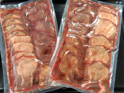 【ふるさと納税】和顔 厚切り牛たんセット[塩味×2ｐ] 1kg(500g×2p)　 肉 牛肉 牛タン タン 仙台市 名物 グルメ 厚切り プレミアム  ジューシー  人気 ギフト 冷凍保存  食べ比べ 高級 贅沢