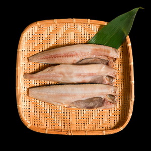 毎日シリーズ 真ホッケ半身干し 3枚入り 北海道 礼文島産 真ホッケ おかず おつまみ 冷凍 太田屋醤油 塩竈市 宮城県 間宮商店　mm00004