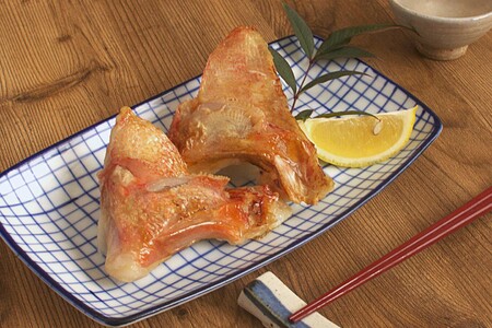 訳あり きんきカマ　深層海塩仕込み(300g)×4 | ym00009-4p