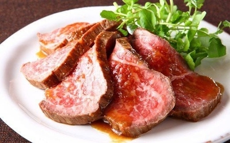 《3ヶ月》牛タン 日本酒 定期便 贅沢 国産 牛タン 仙台牛 ローストビーフ 地酒 定期 肉 黒タン 塩味 酒「浦霞」「四季の松島」阿部勘酒造 チョイス限定 宮城県 塩竈市 5402205