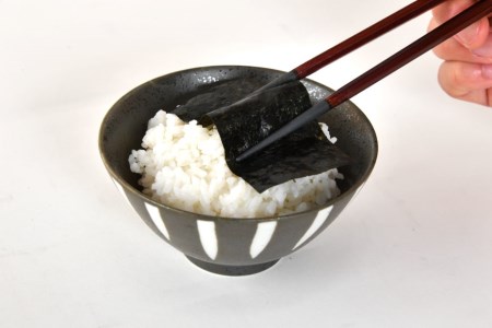 【初摘み】焼のり鼎浦 7袋 箱入り（1袋=7枚） [横田屋本店 宮城県 気仙沼市 20563387]