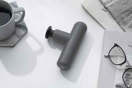 ハンディガン　ビューティーケアガン アイリスオーヤマ 家電 美容家電 電化製品 パワフル 全身ケア FRT-M01-H ダークグレー MiCOLA （ミコラ）