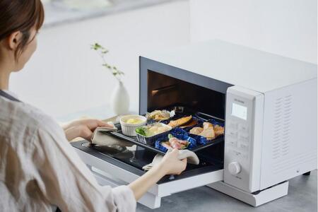 スチームオーブンレンジ オーブンレンジ 24L 角皿式 自動メニュー26種類 時短ブースト アイリスオーヤマ スチーム調理 省エネ 時短 ギフト 家庭用 MO-F2404-W ホワイト 電子レンジ レンジ