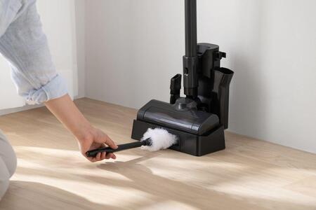 掃除機 充電式サイクロンスティッククリーナー  アイリスオーヤマ ブラック 充電式クリーナー サイクロンスティッククリーナー ハンディ スティック 軽量 2WAY 充電式 パワフル 吸引力 コンパクト 小型 自走式 おすすめ 人気 アイリス 充電スタンド SCD-185PM-BH ナチュラルブラック