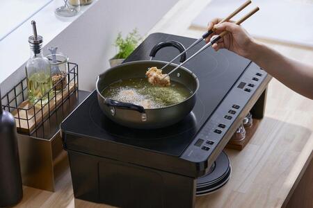 IHコンロ 2口 IHコンロスタンド付き 1400W アイリスオーヤマ コンパクト設計 火力6段階 設置簡単 工事不要 経済的 安全機能 IHK-WT41S-B