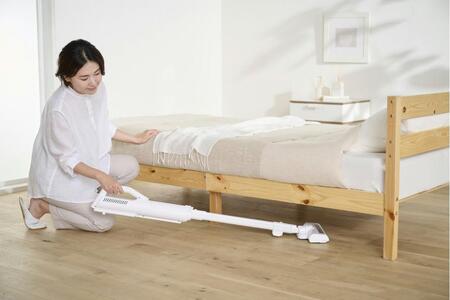 掃除機 充電式 紙パックスティッククリーナー アイリスオーヤマ ホワイト 充電式クリーナー ハンディ スティック 軽量 2WAY 充電式 パワフル 吸引力 コンパクト 小型 自走式 おすすめ 人気 一人暮らし ひとり暮らし 就職祝い 進学祝い 合格祝い アイリス SBD-77P-W ホワイト