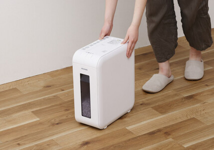 シュレッダー マイクロクロスカット 4枚同時細断 パーソナルシュレッダーマイクロクロスカット アイリスオーヤマ 静音 家庭用 おしゃれ A4用紙 P4HMSV-W ホワイト