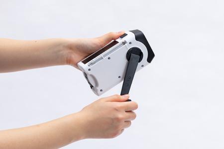 ラジオ 防災 手回し アイリスオーヤマ ホワイト ライト LED ソーラー 充電 バッテリー サイレン 非常 緊急 災害 避難 手回し充電ラジオライト AM FM 小型 usb USB SOSアラーム 生活防水 おすすめ 人気 アイリス JTL-29