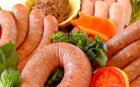 【伊豆沼ハム】 ソーセージ 4種セット 国産 宮城県産 豚 肉 豚肉 ウインナー ソーセージ 惣菜 おかず 弁当 BBQ キャンプ 小分け 冷蔵  【有限会社伊豆沼農産】 tm060