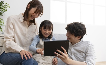 タブレット TE10D2M64-V1B ブラック 10インチ スタンド Wi-Fiモデル android14 8コア 64GB 保護フィルム貼付済 軽量 日常使い 動画 インターネット 電子書籍 読書 シンプル アイリスオーヤマ コンパクト