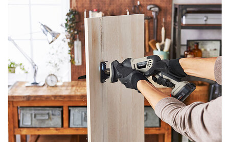 充電式レシプロソー10.8V JRS13TC サンドベージュ 電動ノコギリ 電動レシプロソー 充電式 アイリスオーヤマ 10.8V 軽量 Type-C充電 バッテリー 小型 セーバーソー のこぎり 家庭用 替刃 木工用 金属用 電動工具 DIY 枝切り