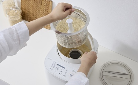 精米機 RCI-C5-C アイボリー 精米機 家庭用 アイリスオーヤマ 銘柄純白づき 5合 かくはん式 5合連続精米 3分 5分 7分 白米 純白米 無洗米 古米 白米みがき 胚芽米 40銘柄対応 お手入れ簡単 取っ手付 家庭用精米機 精米器