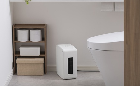 セラミックファンヒーター ACH-KD12A-W ホワイト セラミックヒーター 小型 アイリスオーヤマ コンパクト スリム 軽量 持ち運び すき間に置ける 脱衣所 廊下 ベッド ソファ キッチン 転倒時 自動電源オフ 足元 電気ヒーター